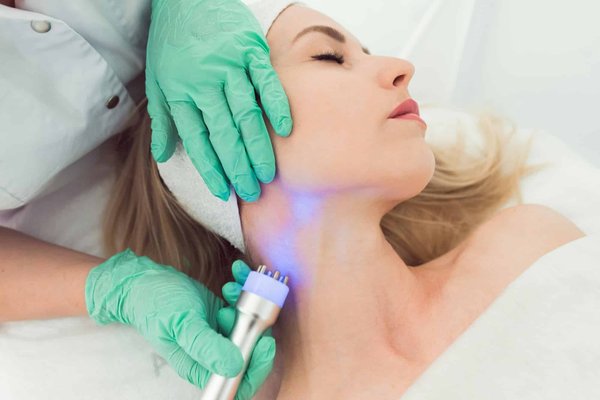 Quels sont les effets de la thérapie par les couleurs sur la régulation des émotions et le bien-être mental?